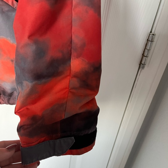 Like New Burton Youth/ Kids XL Snowboarding Coat - Picture 5 of 16